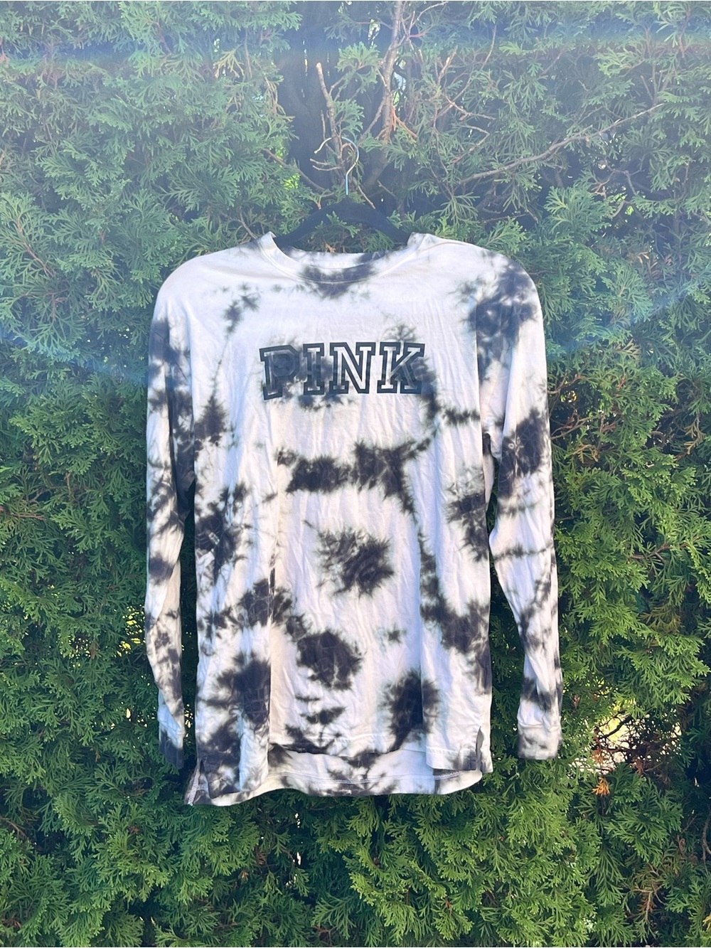 PINK Victoria's Secret Black & White Tie-Dye Long Sleeve Tee